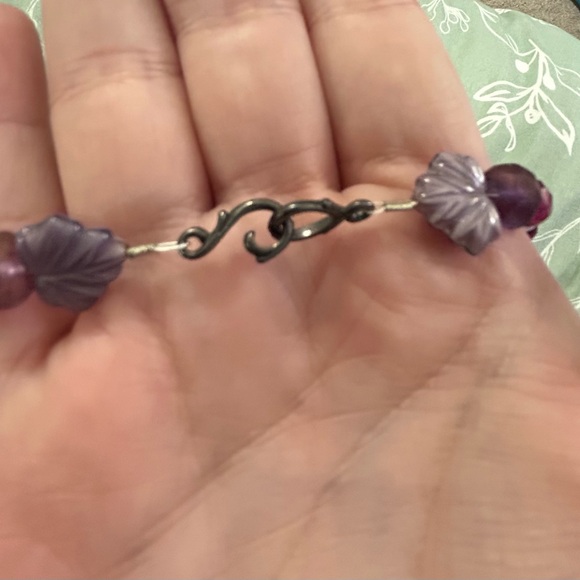 Handmade Beaded wolf necklace - Picture 5 of 5